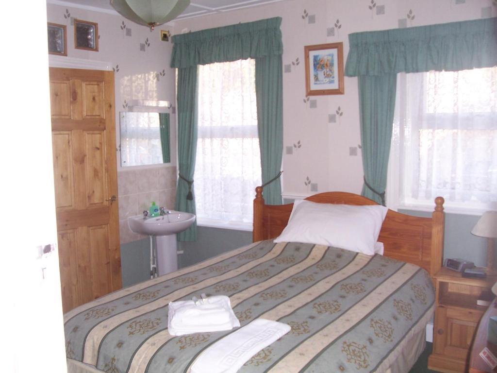 Ashwood Grange Bed and Breakfast Torquay Εξωτερικό φωτογραφία