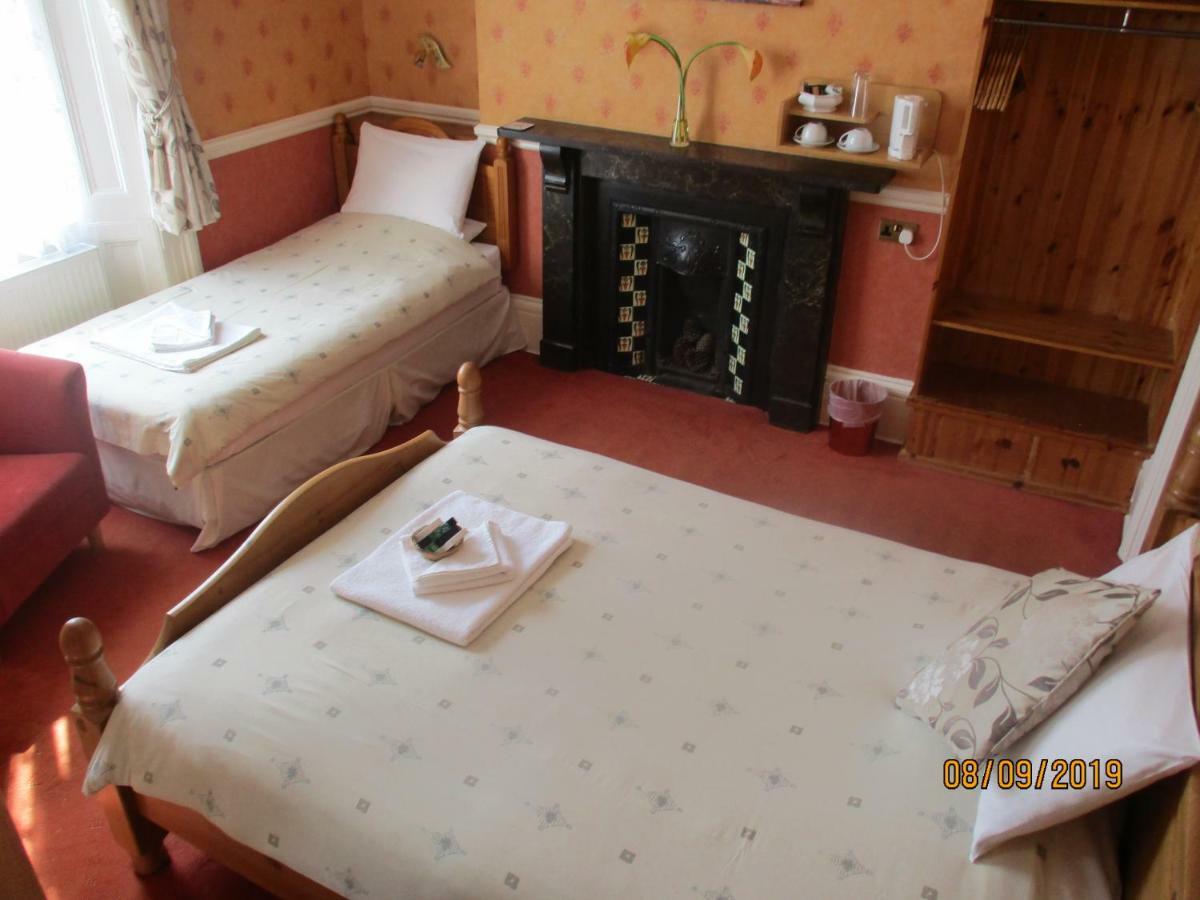 Ashwood Grange Bed and Breakfast Torquay Εξωτερικό φωτογραφία